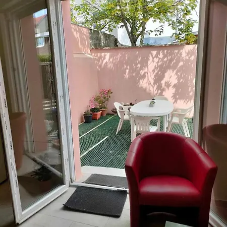 Comfort 3 Pieces 400 Meters De La شقة *